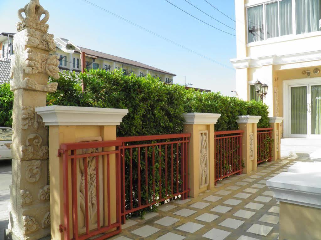 Chivapuri Residence Bangsaen Chonburi Exterior photo