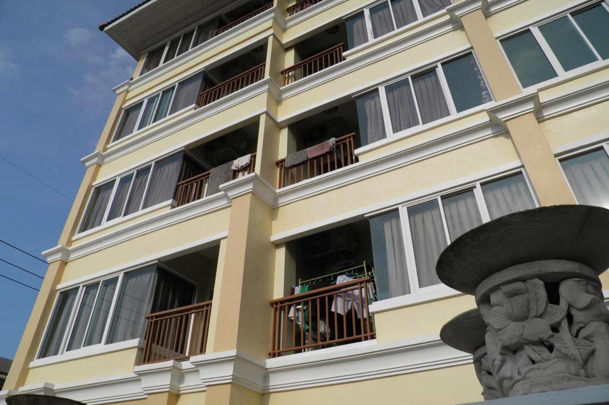 Chivapuri Residence Bangsaen Chonburi Exterior photo